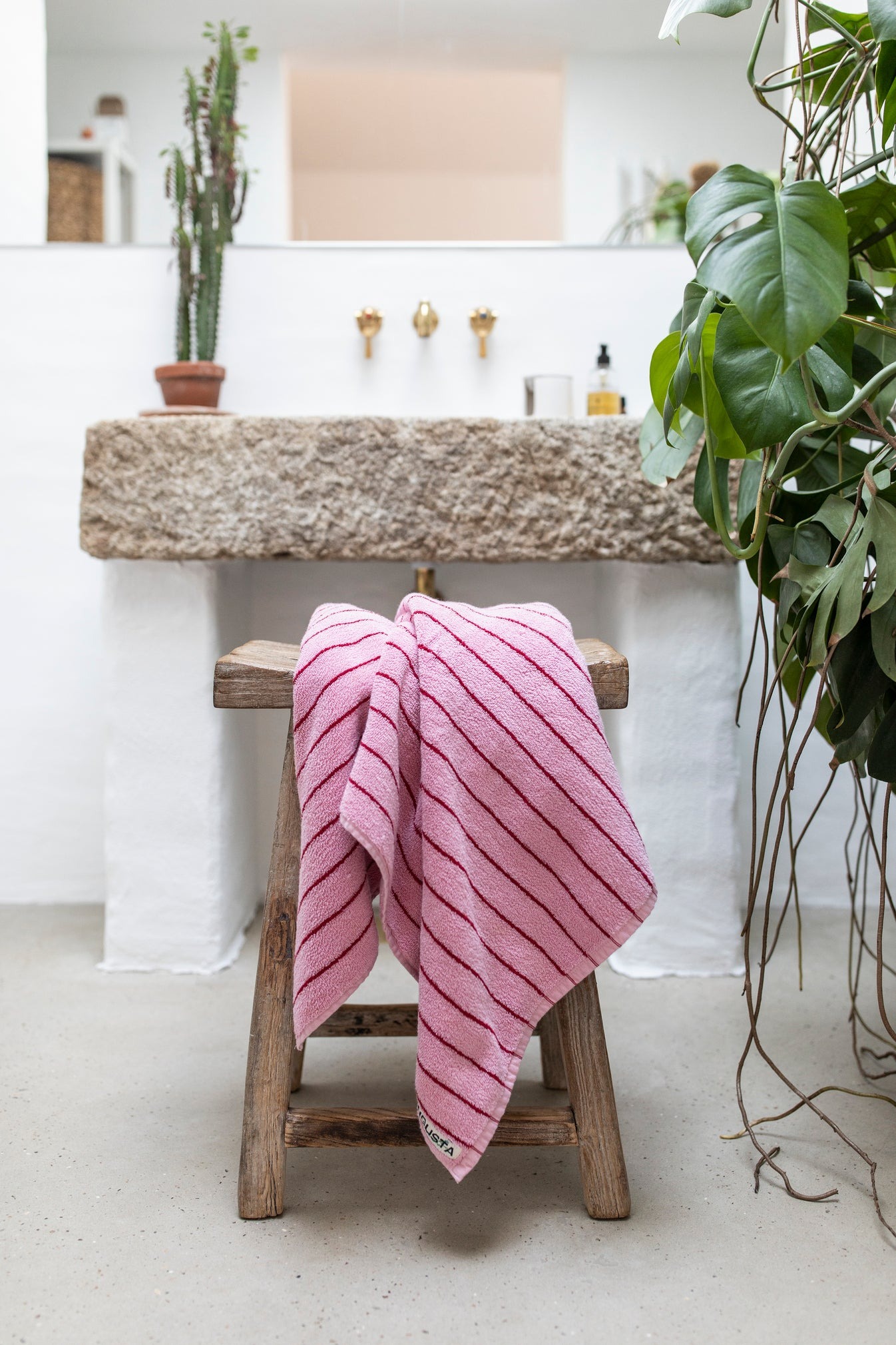 Shopping : les plus belles serviettes de plage arty