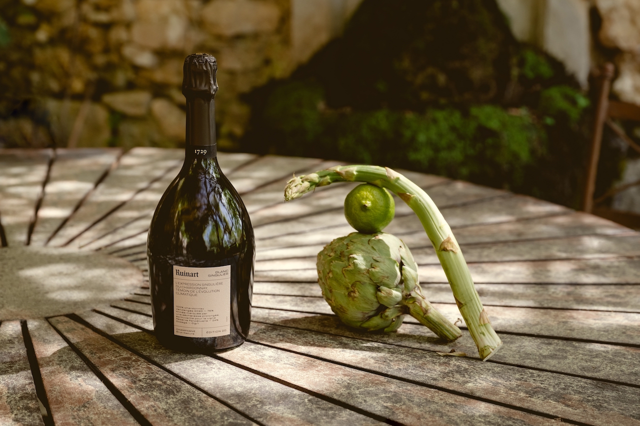 La rencontre entre le vin et le mets, la collaboration entre Ruinard et la cheffe Nadia Sammut